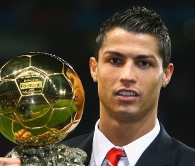 开云官网-逆转之夜，上海队如何复刻欧冠半决赛的经典剧本