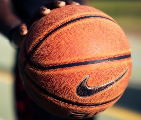 开云足球直播-从温网草场到拉沃尔杯，蒂姆的统治力跨越场地界限