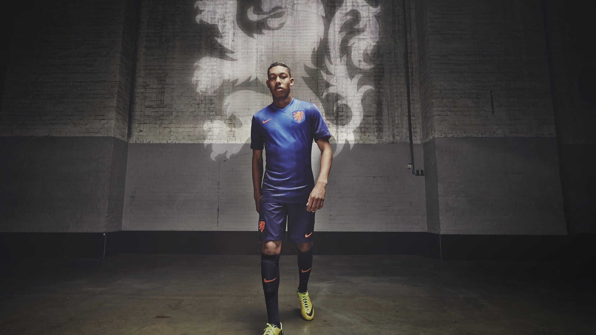 欧冠决赛之夜，克莱成为全场焦点